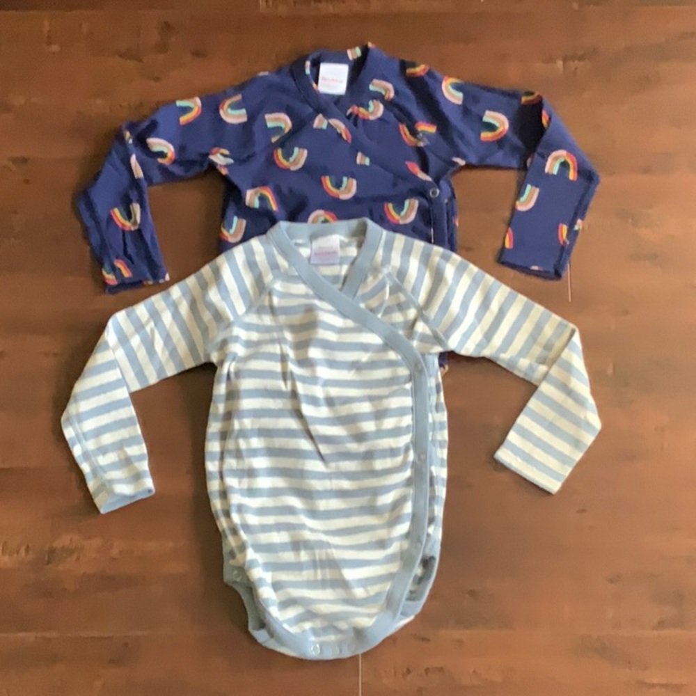 2 piece bundle long sleeve wrap snap Hannah Andersson onesies